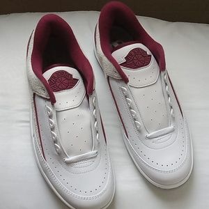 Air Jordan Two Retro Cherry